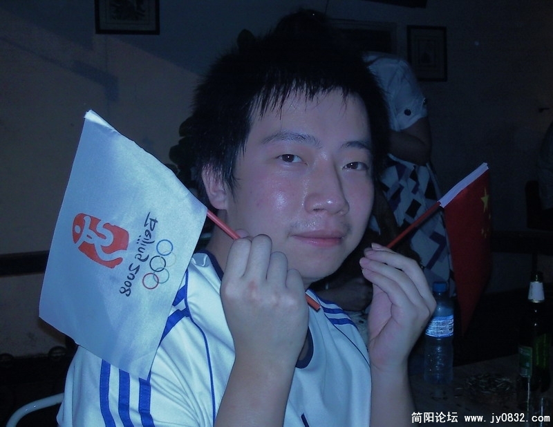 20080808_2cd966b26263e3dbe9e5YLjP6Vq0O9CQ.jpg