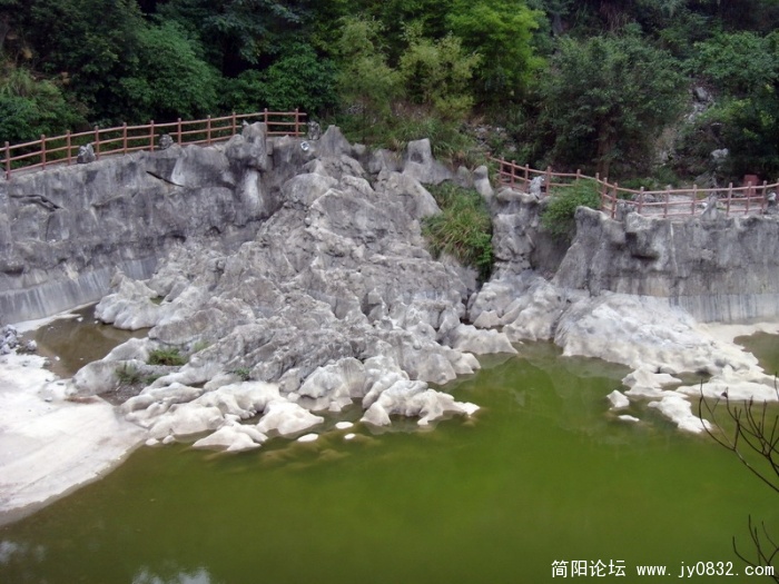 S73R2330.jpg
