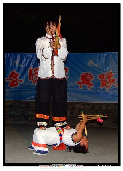 苗族芦笙舞2.jpg