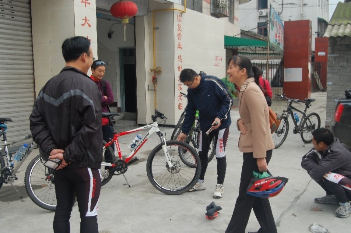 肚皮儿都笑痛了