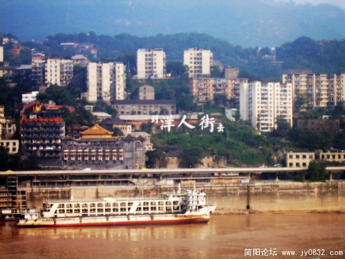 SUC54293.jpg