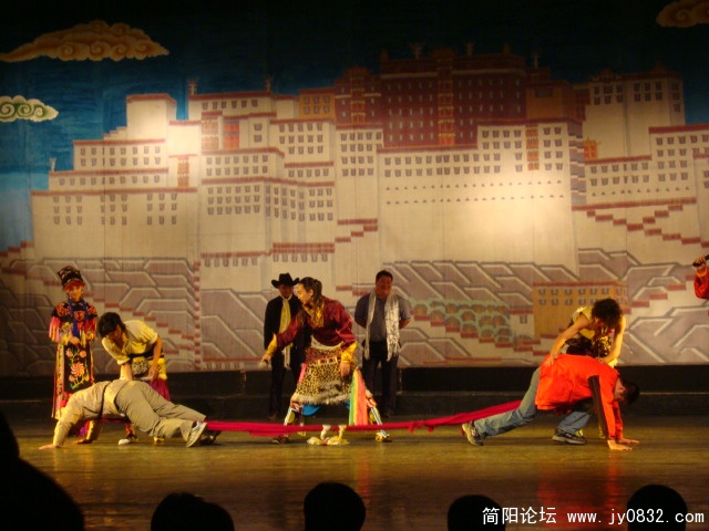游客开始比赛