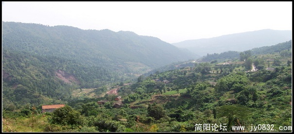 回看山脚