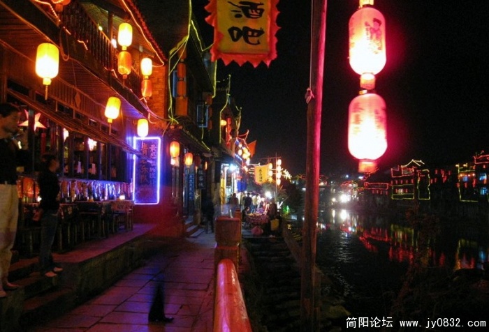 凤凰古城10.jpg