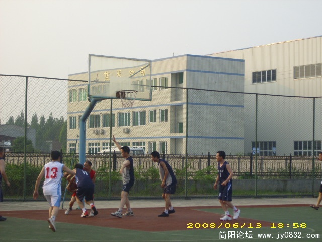 打篮球 (3).JPG