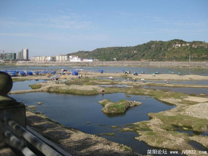 东门河坝