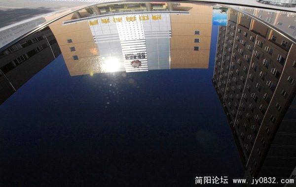 另类的城市风景.jpg