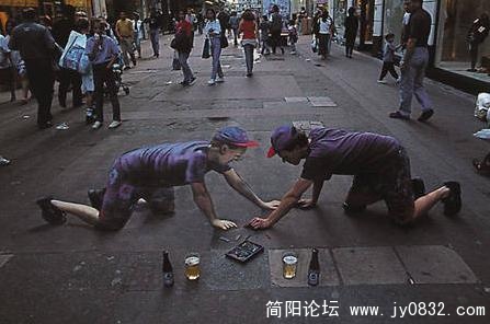 作品9——谁是真人.jpg
