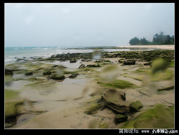 北海 涠洲岛 西海岸 镜头上已有密集的雨点