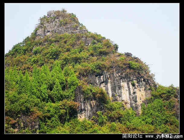 阳朔漓江  乌龟上山.jpg