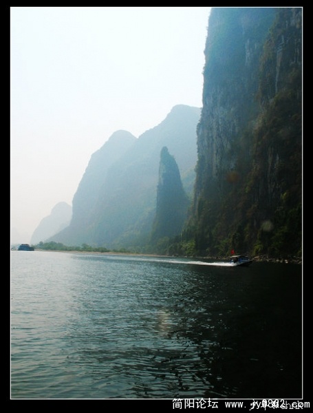 阳朔 漓江神笔峰.jpg