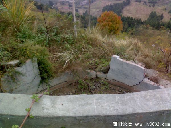 地震留下的