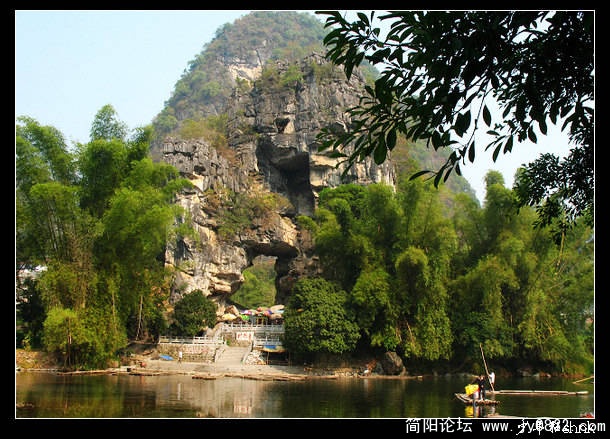 阳朔刘三姐对歌台.jpg
