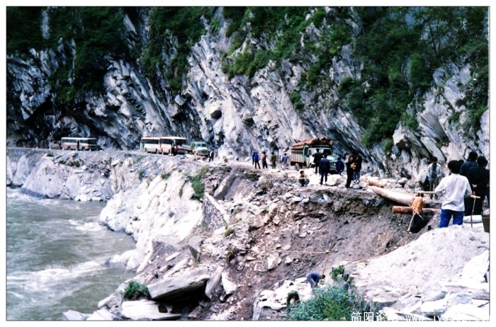 艰难的旅途.jpg