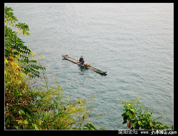 阳朔 漓江垂钓.jpg