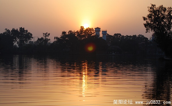 夕阳下的桃花岛2..jpg