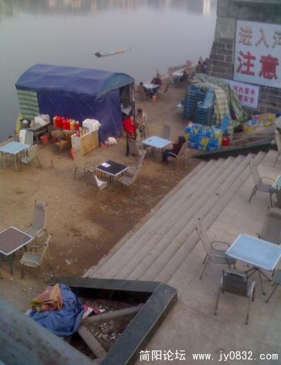 水涨了，一样乐.jpg