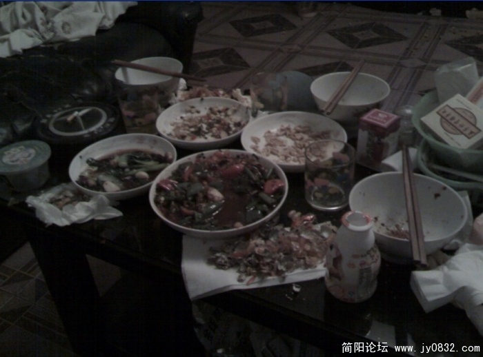酒足饭饱.jpg