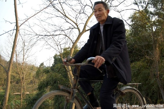 想当年我们骑个这种车还洋盘西了的