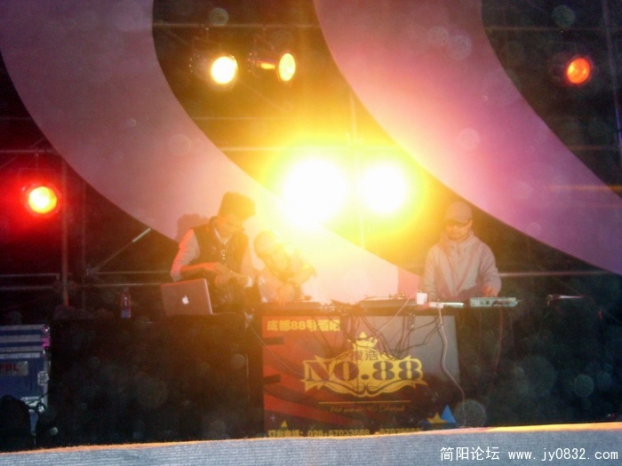 S73R3092.jpg