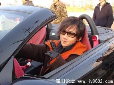 刘谦31.jpg