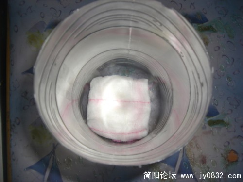 瓶底垫纱布.jpg