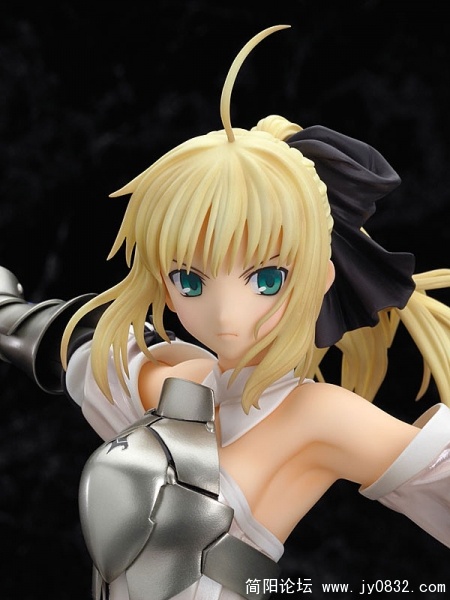 FIG-MOE-0528_10.jpg