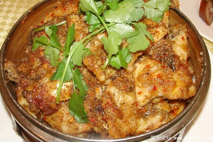 粉蒸鱼腩.jpg