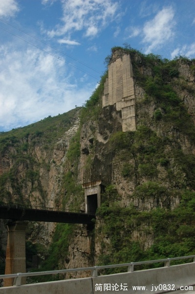 DSC_0108-0.jpg