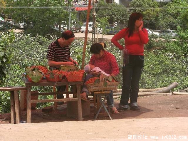 勤劳，辛苦，幸福的一家人！
