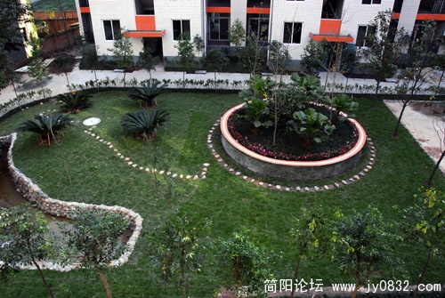中庭鸟瞰.JPG