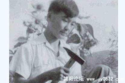 温家宝罕见全家福照片3.jpg