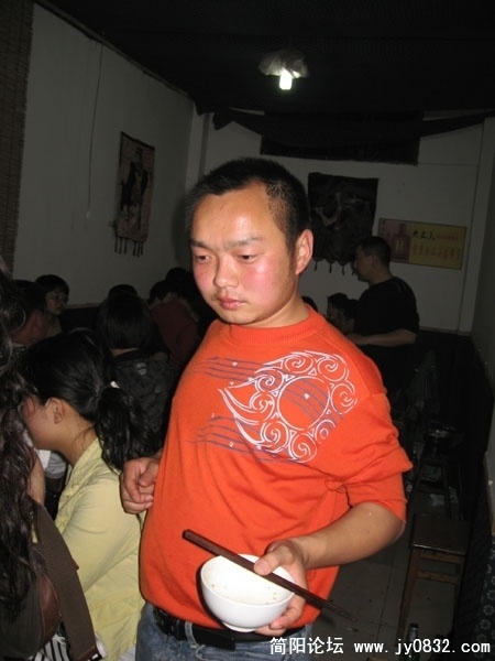 死吃哈涨的