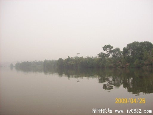 100_1652_副本.JPG