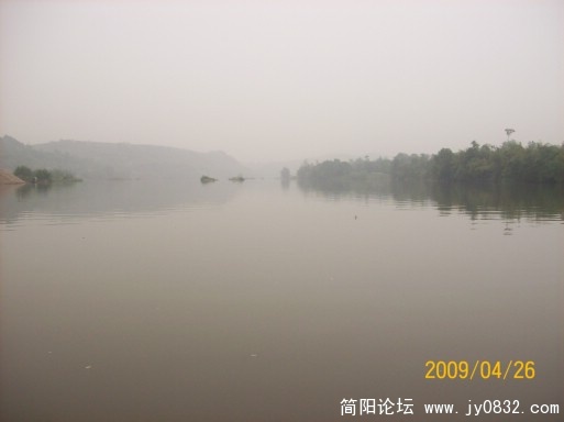 100_1651_副本.JPG