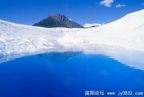 1518821_country_geography_blue15.jpg