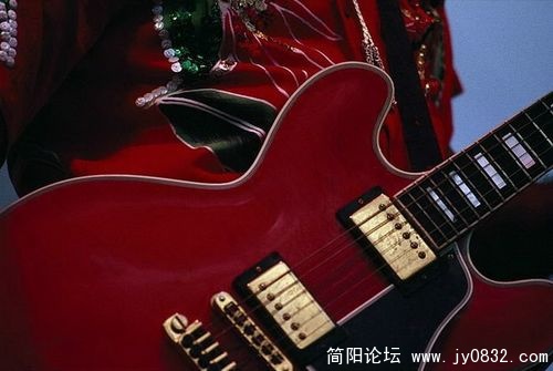 1513854_country_geography_red2.jpg