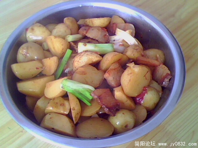 腊肉烧土豆