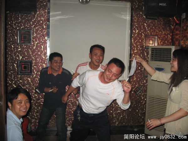 08.jpg