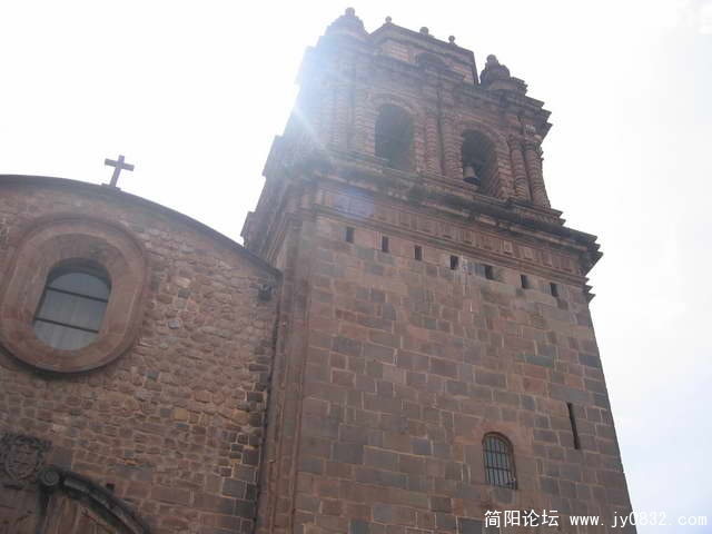 印加神庙，被西班牙人改建成了天主教堂