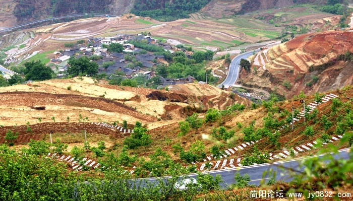 格萨拉印象 (1).jpg