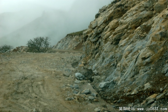 去往喜德县景区的路 (3).jpg