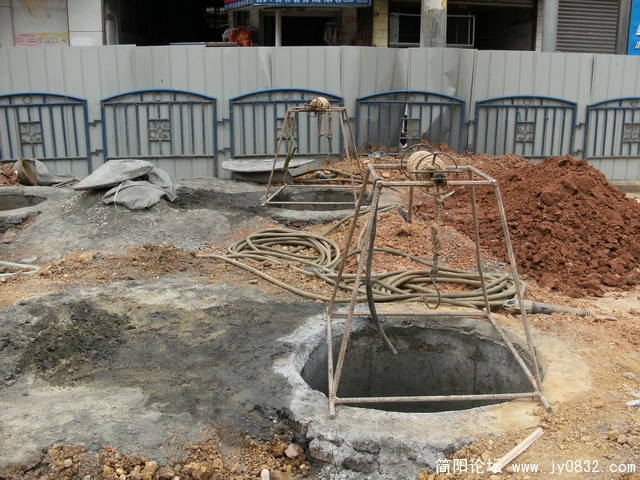 2009.5.13今日建设路 014.JPG