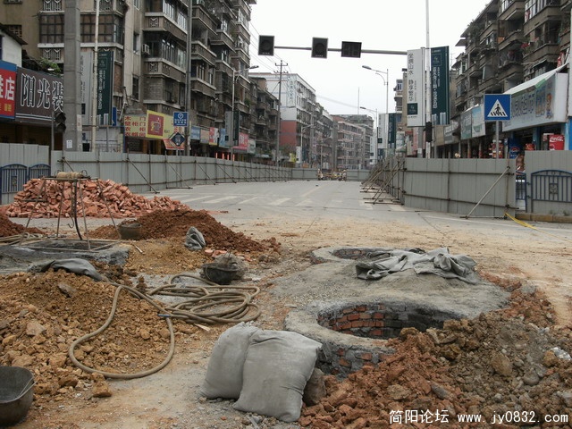 2009.5.13今日建设路 012.JPG