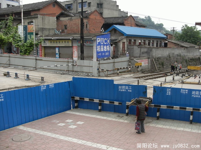 2009.5.13今日建设路 023.JPG