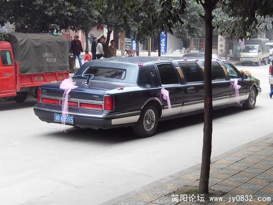 还是黑长.jpg