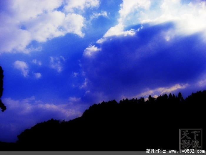 97d39cabca13011ed41be3d408545be2.jpg