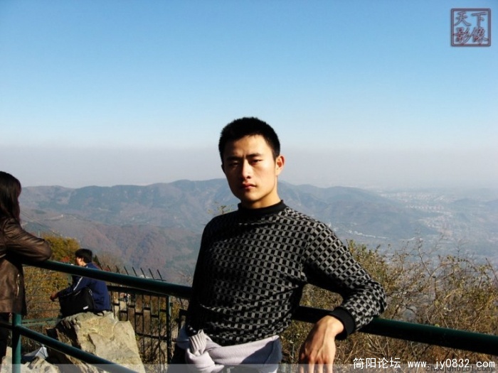 距离八公里 (8).jpg
