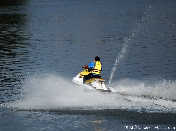 水上摩托.1.jpg