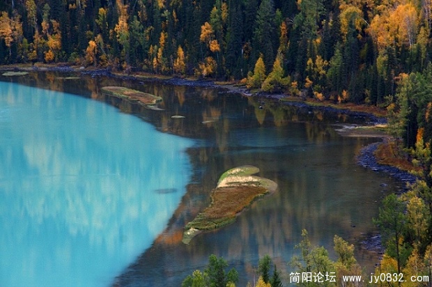 喀纳斯湖